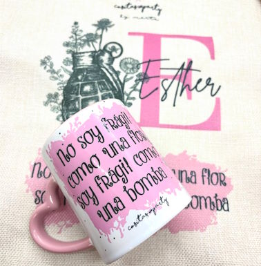 Taza y bolsa personalizadas con frase y nombre - Regalo para profesora en Colmenar Viejo, Madrid. - Cositas and Party